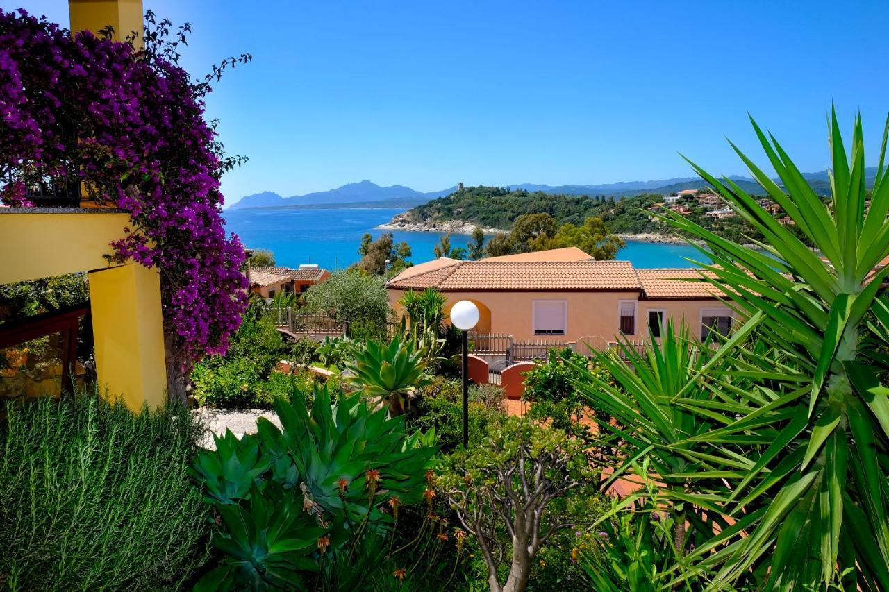 Residence Appartamenti Caffarena Arbatax Exterior photo