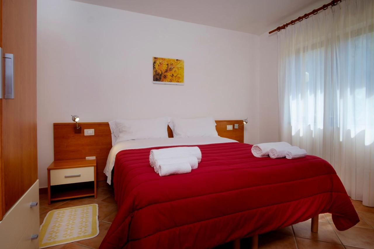 Residence Appartamenti Caffarena Arbatax Exterior photo